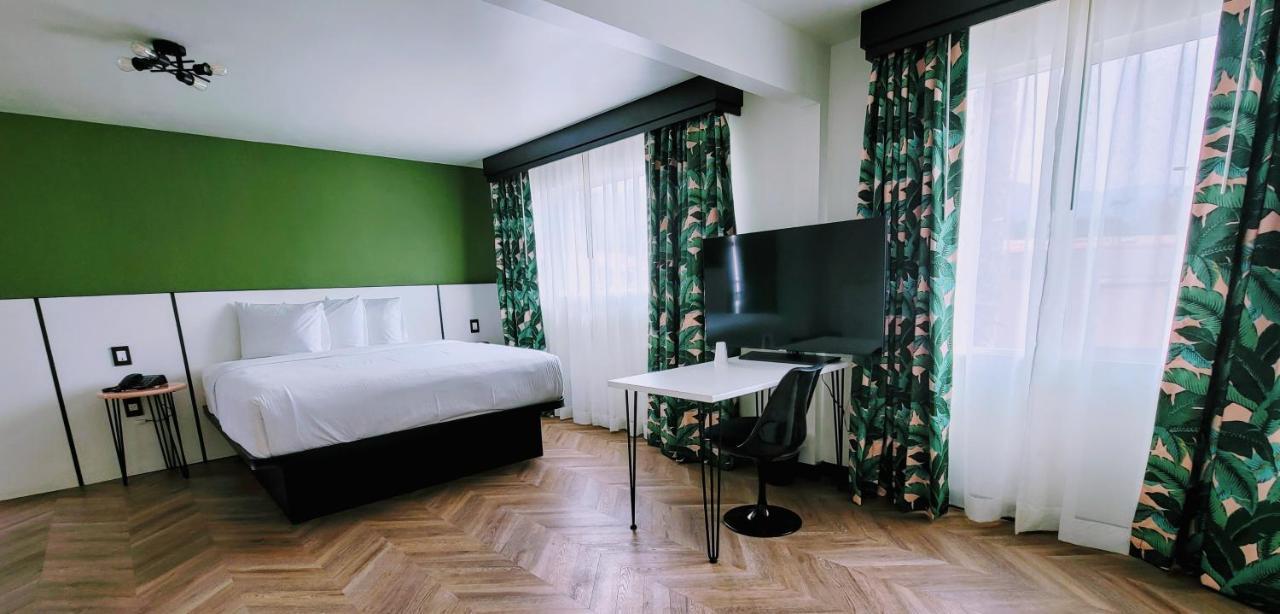 The Bell Vista Hotel Бърбанк Екстериор снимка